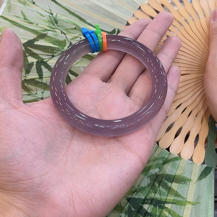 玛瑙/玉髓手镯未镶嵌柒****?