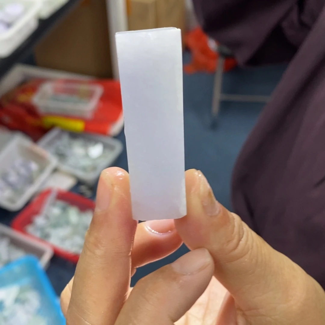 定制翡翠未镶嵌