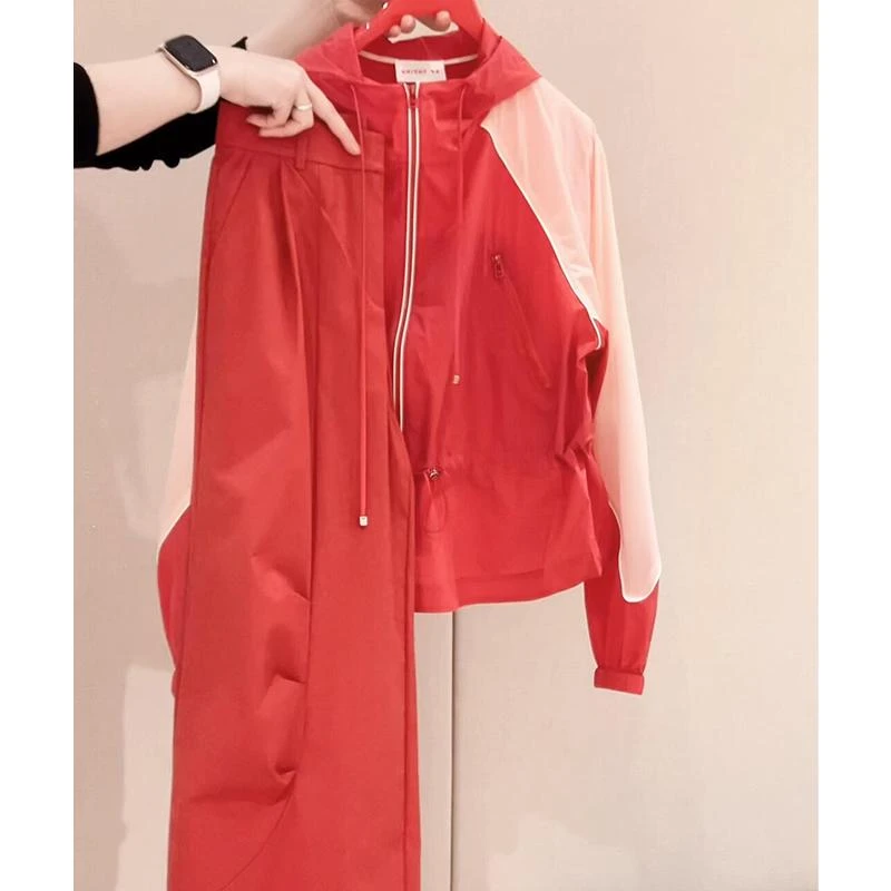 欧货休闲运动套装女春秋2025新款小香风薄款户外衣裤子两件套