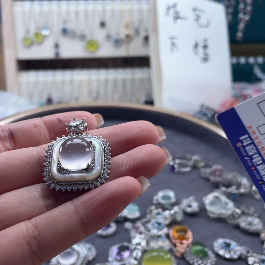 颈饰银S925镶嵌水晶