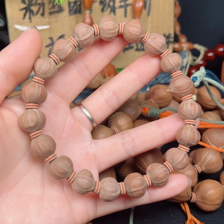 吊坠橄榄核小***13*13