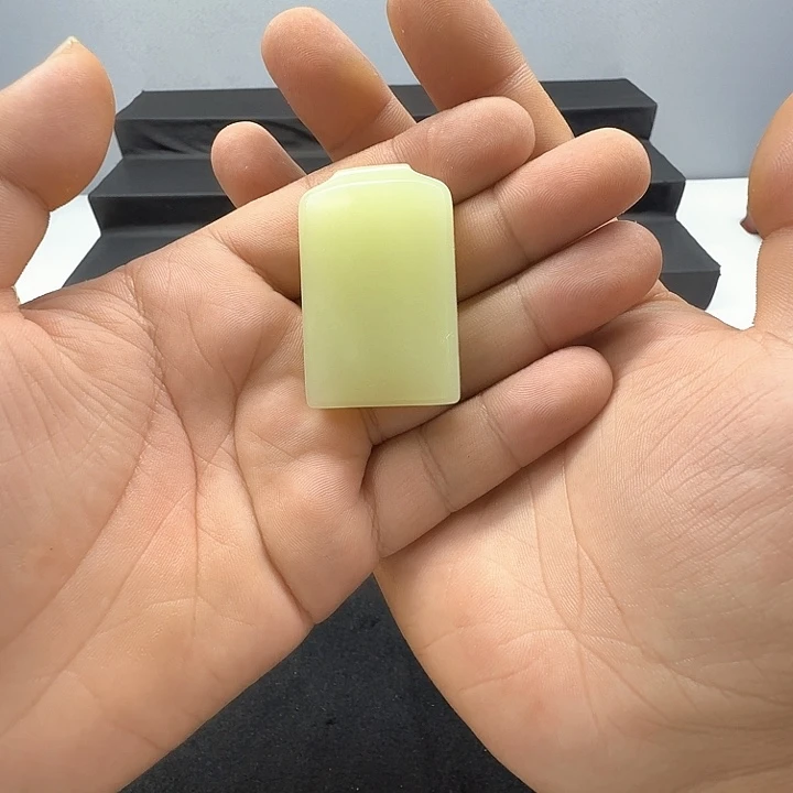 和田玉未镶嵌颈饰做***r