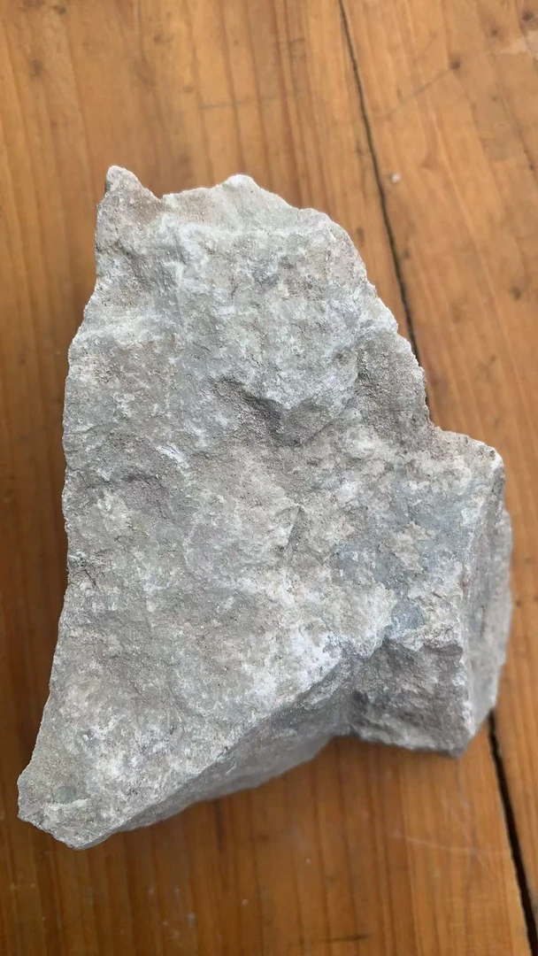 纯天然新疆且末原石