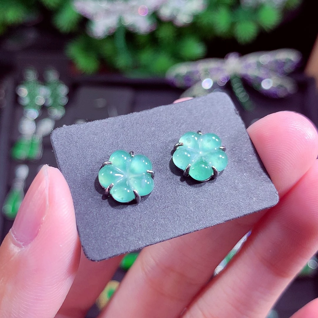 颈饰未镶嵌翡翠天然