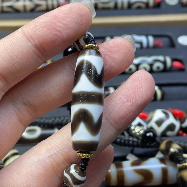 用***6玛瑙/玉髓未镶嵌颈饰