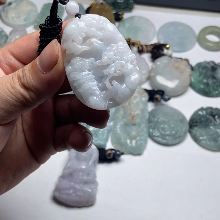翡翠未镶嵌颈饰山水28