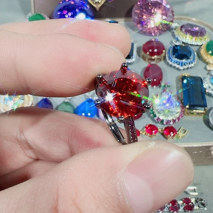 非金属红色蓝色满镶嵌吊坠戒指