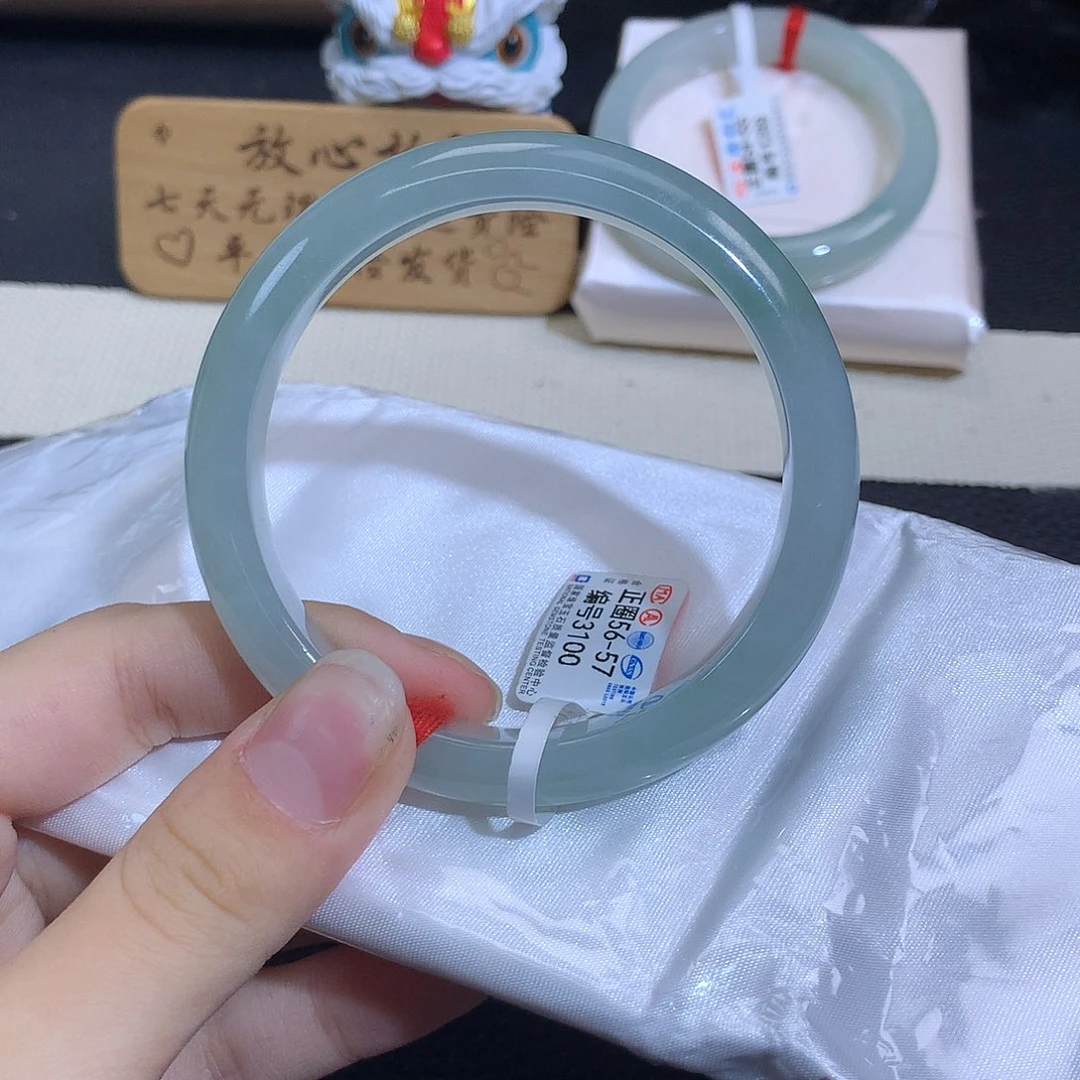 翡翠未镶嵌手镯3100