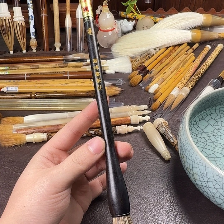 毫 纯石獾毛笔一支