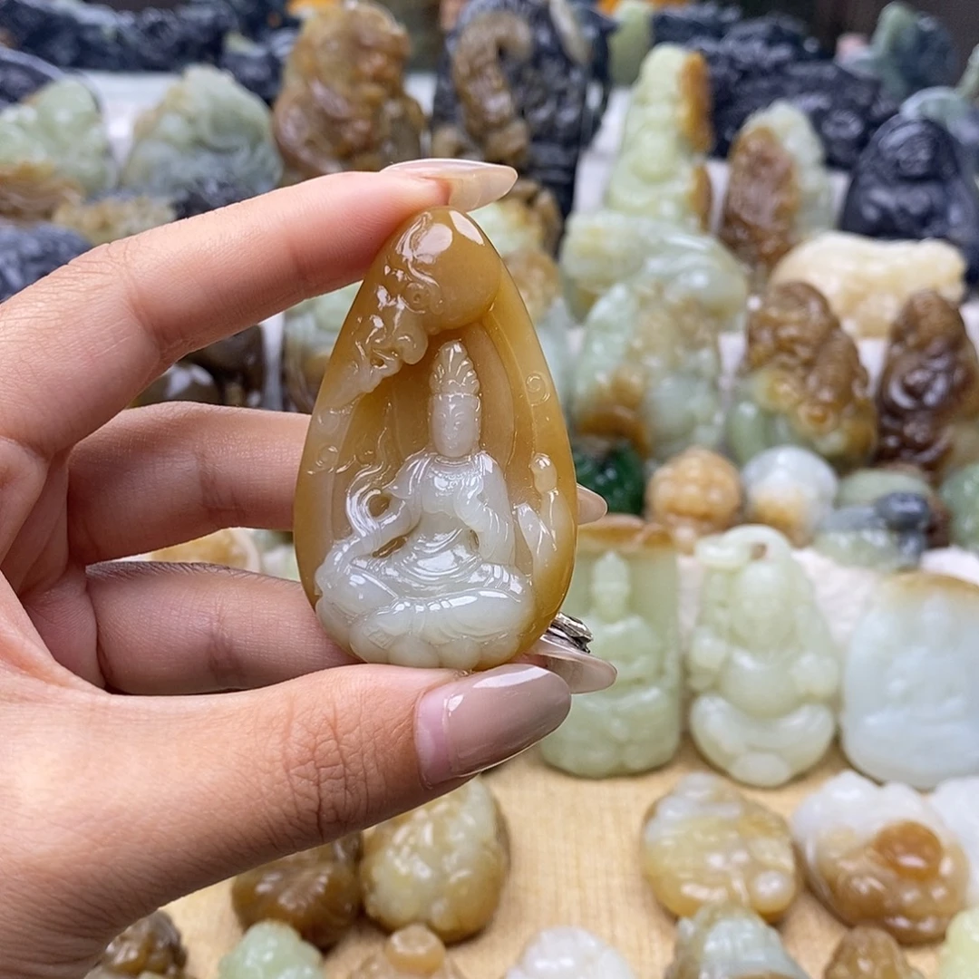 颈饰未镶嵌和田玉