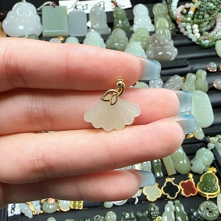 和田玉银S925镶嵌颈饰