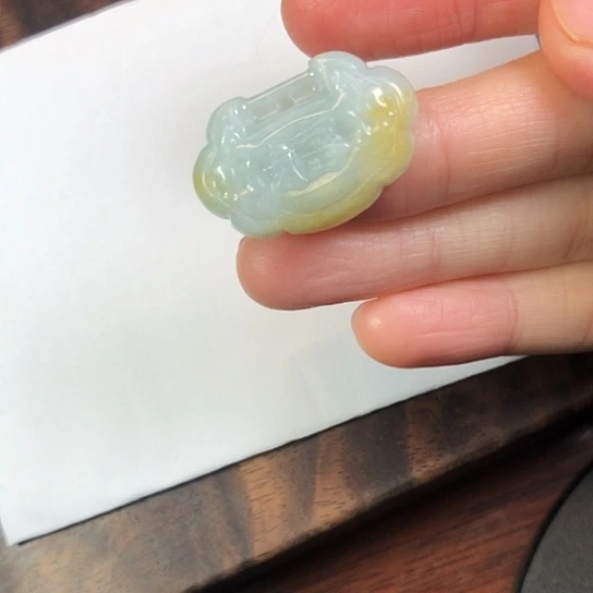 翡翠未镶嵌颈饰缅甸A货，每天下午1点半开播