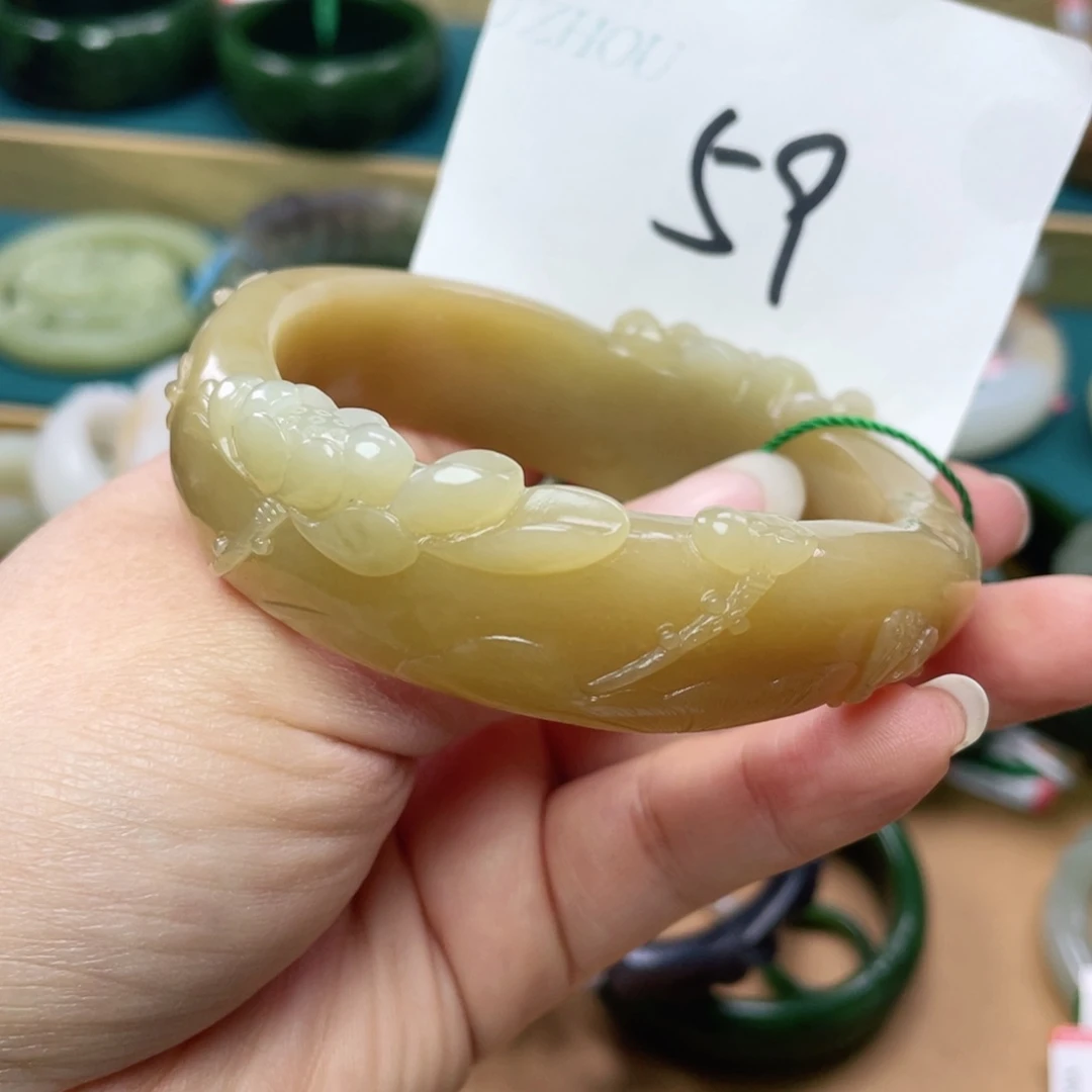 未镶嵌手镯和田玉圈口62