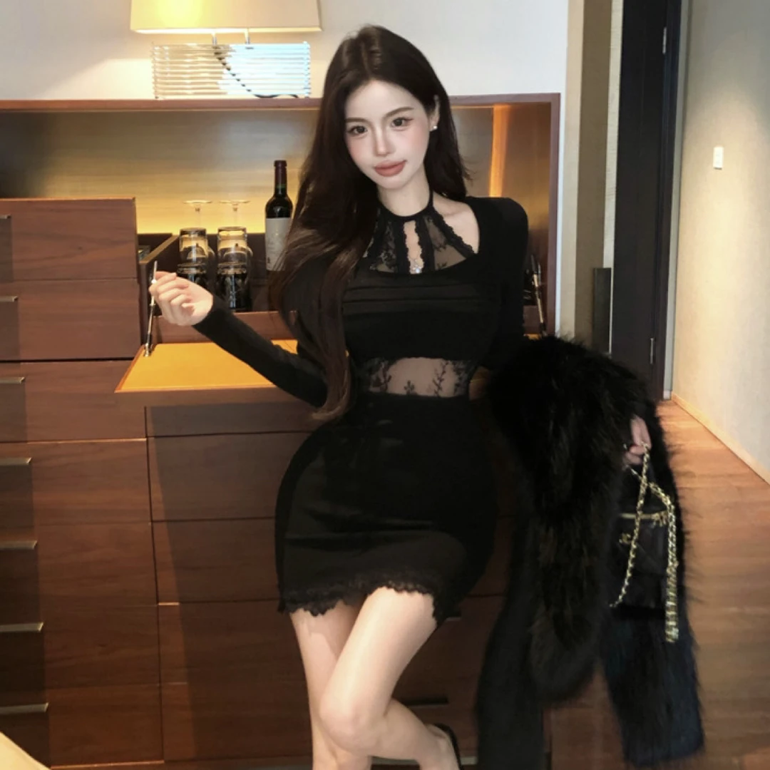纯欲风蕾丝拼接挂脖休闲洋气连衣裙女春季气质收腰包臀短裙打底裙
