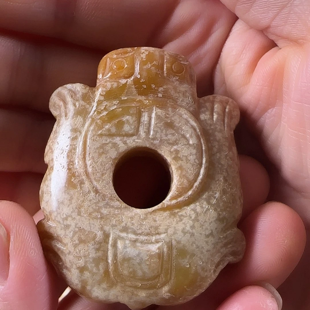 和田玉（糖玉）未镶嵌挂件