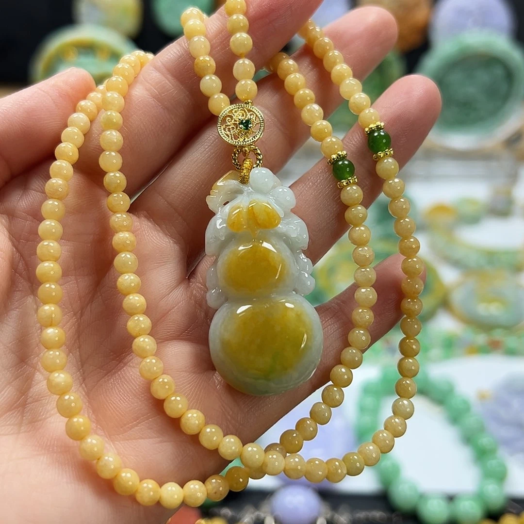 翡翠未镶嵌颈饰吊坠