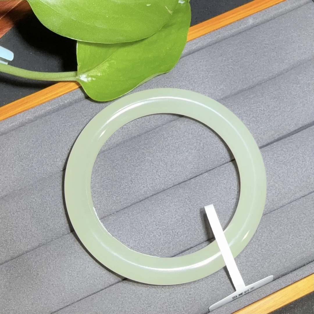 和田玉高冰青提葡萄肉手镯53-54圈口