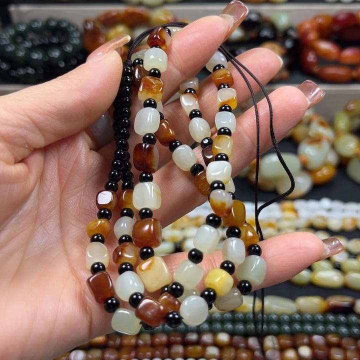 和田玉未镶嵌手串