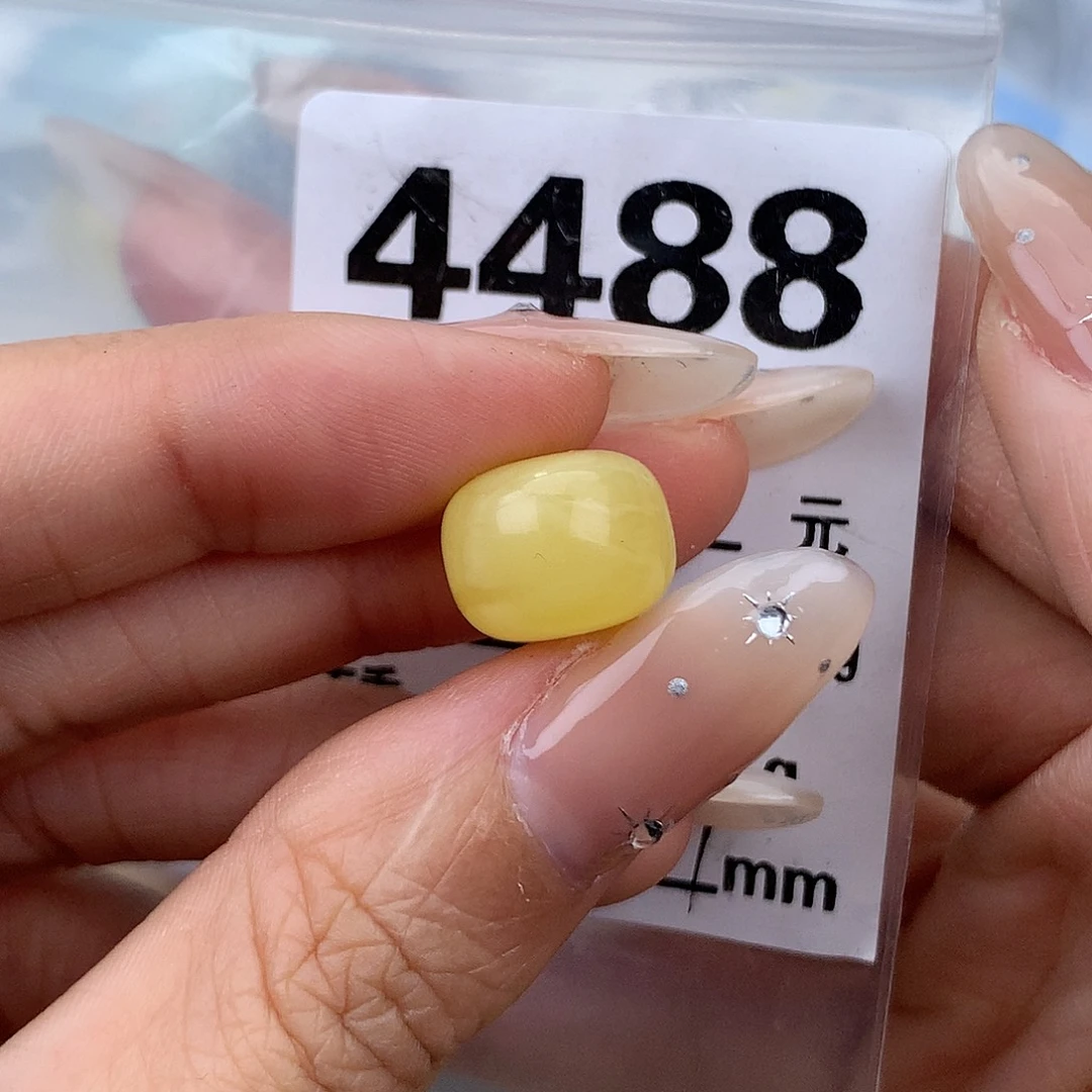 蜜蜡未镶嵌珠宝奇石12.5 9.7