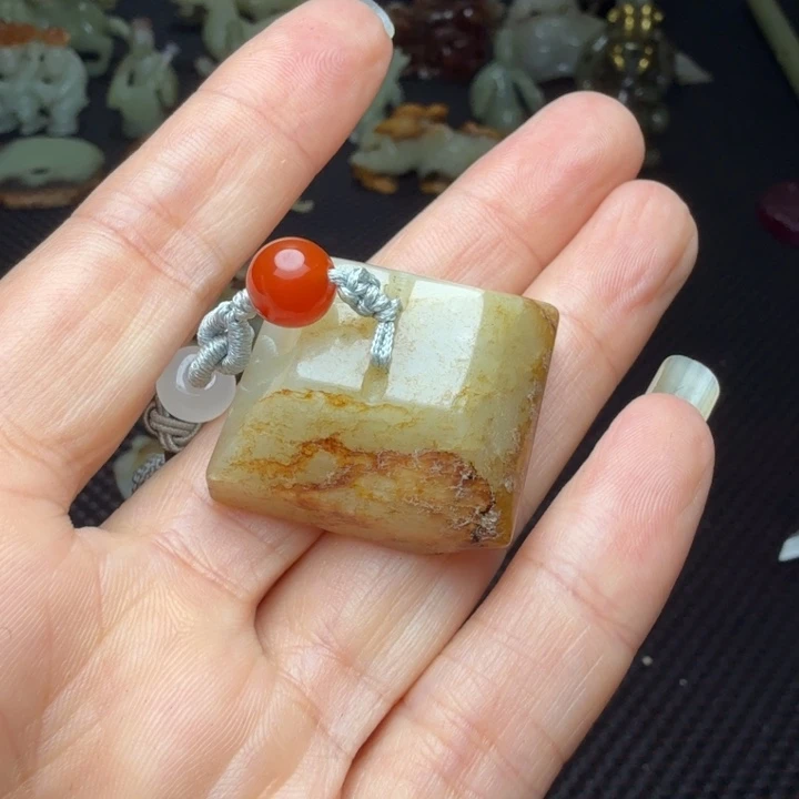 未镶嵌和田玉挂件