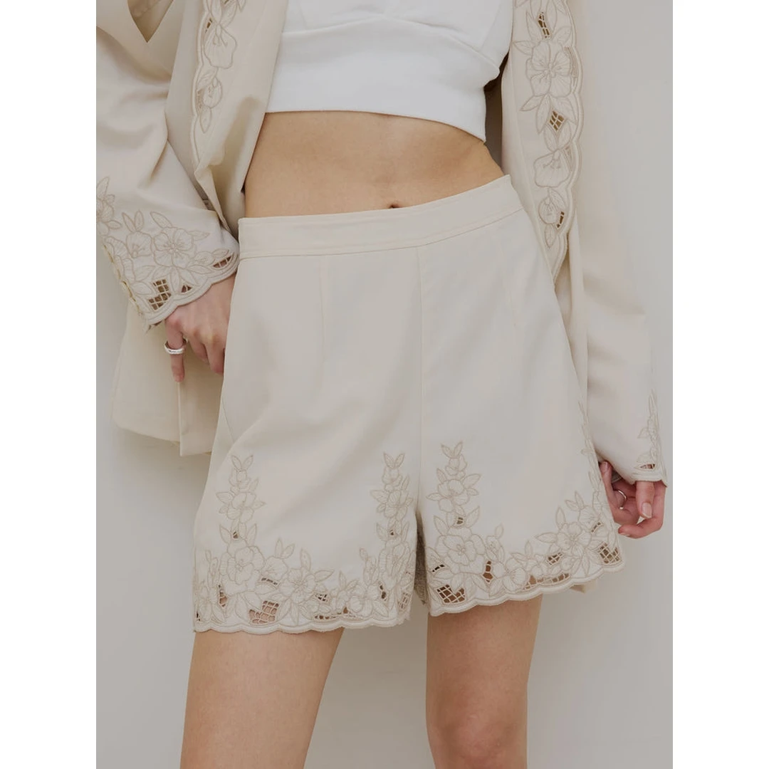 【小E家】夏季新款 代 时尚重工蕾丝镂空刺绣气质高级感短裤