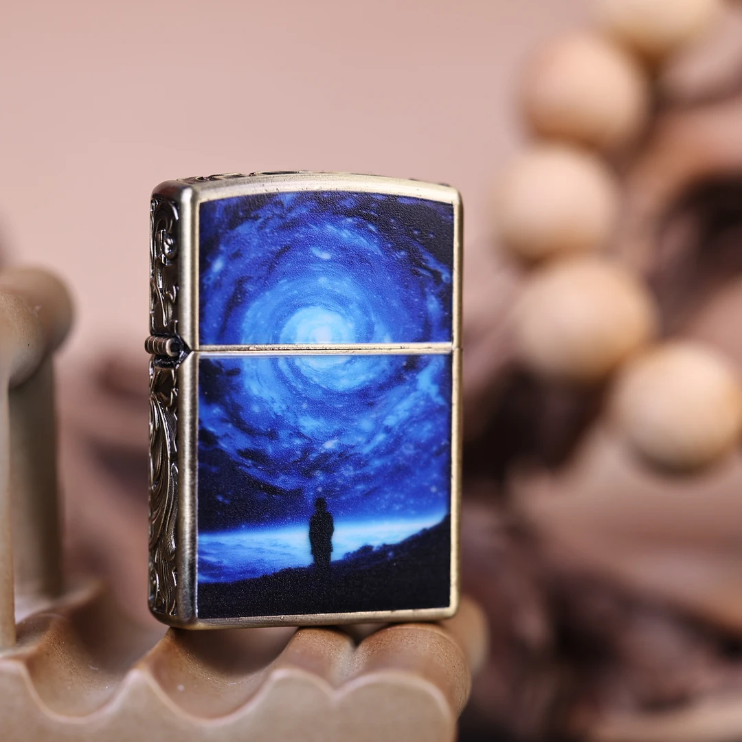 【火机国际总仓】ZORRO煤油打火机夜光星空发光盔甲火机