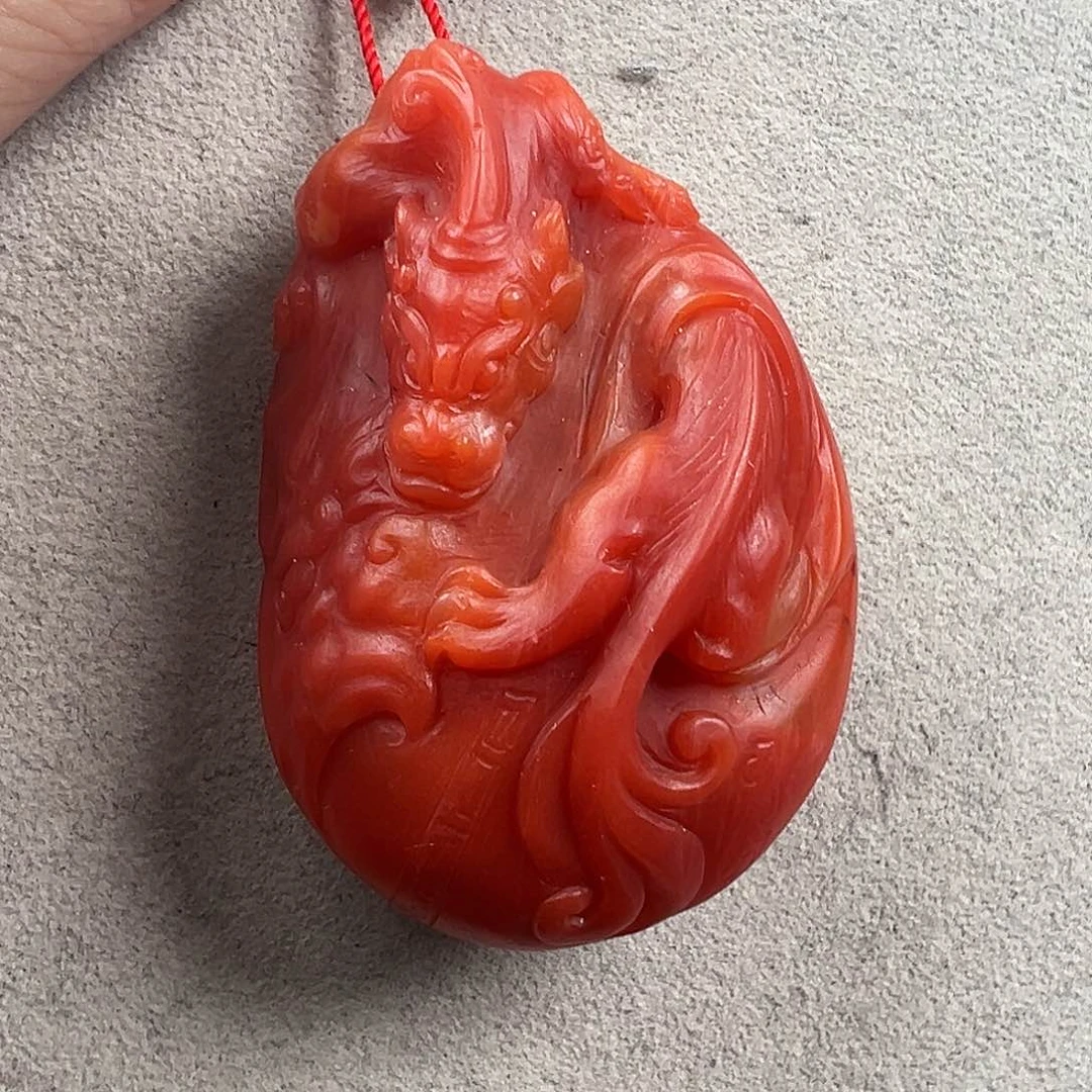 南红玛瑙吊坠未镶嵌