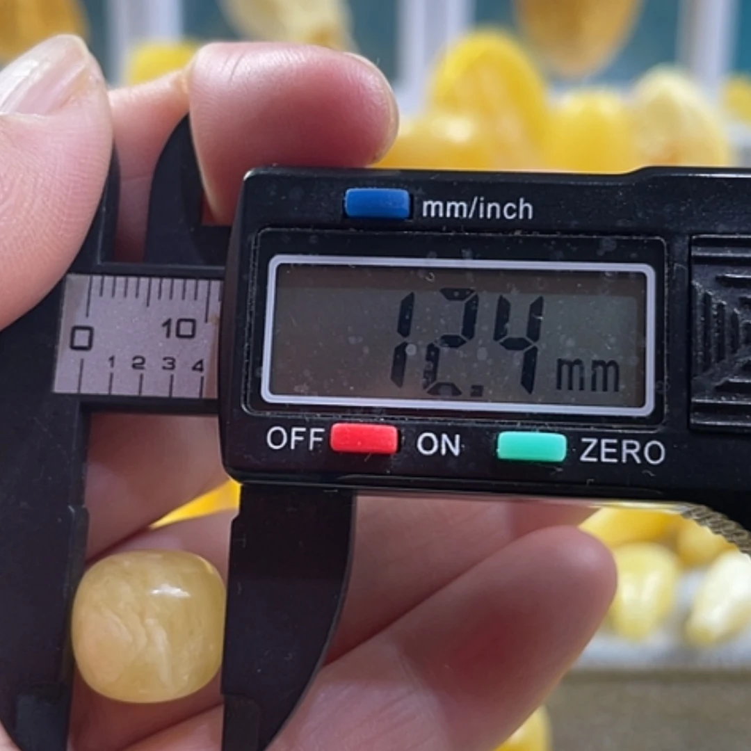 【闪购商品】琥珀裸石未镶嵌12车