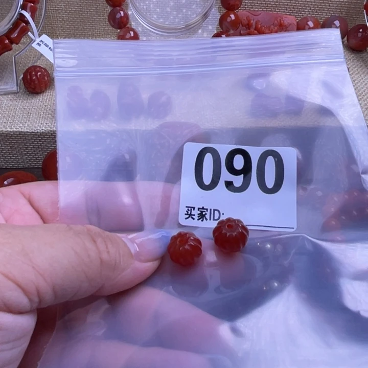 哈***娃南红玛瑙未镶嵌颈饰