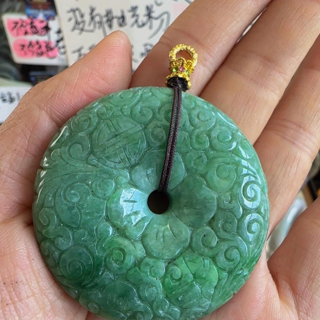 翡翠未镶嵌颈饰老坑