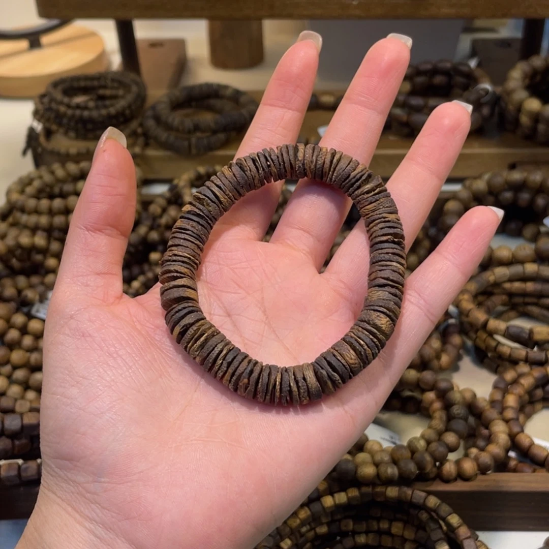 沉香卡1.0片珠10克+