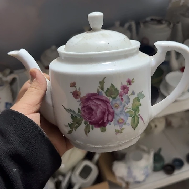 茶盏陶瓷盘子啥都有