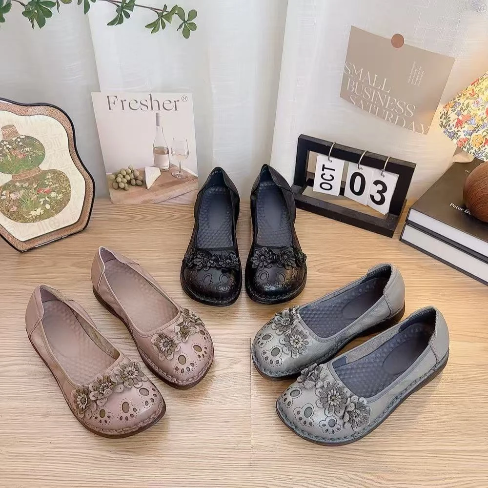 72333时尚简约大气三朵花妈妈鞋