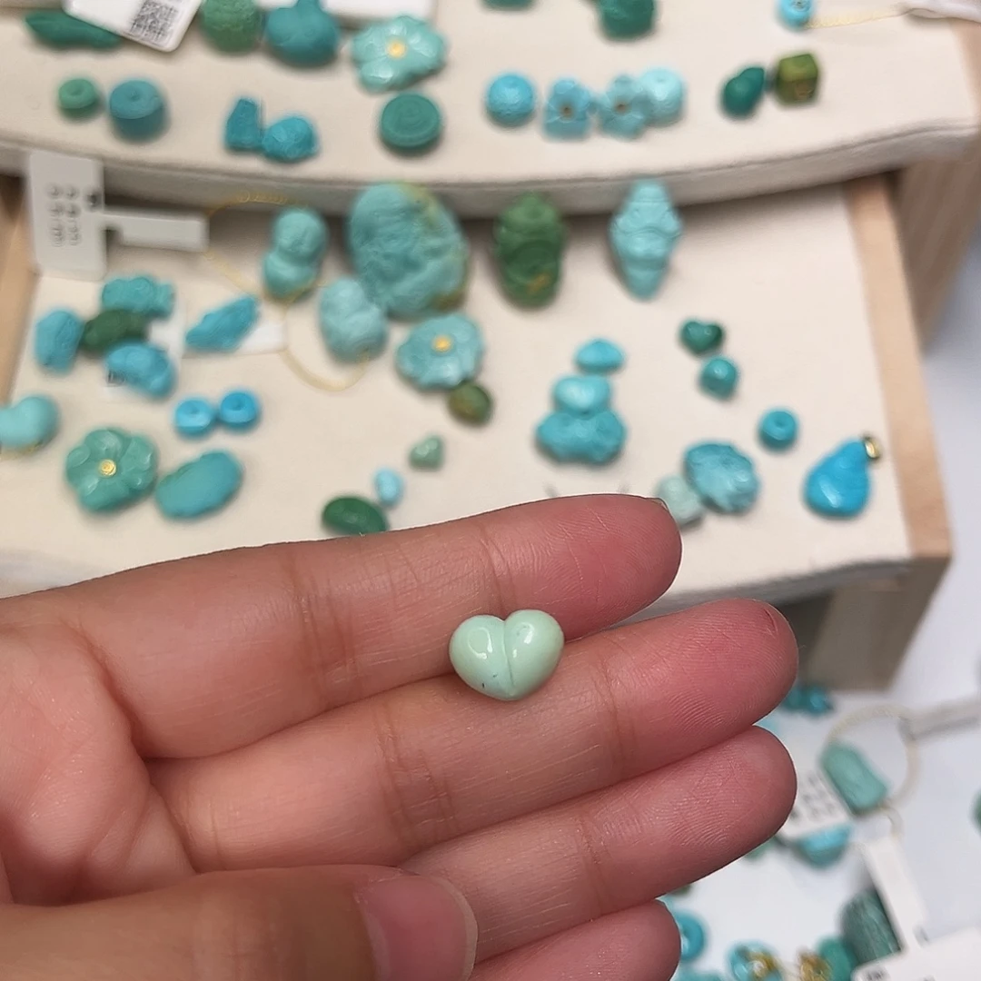 绿松石未镶嵌珠宝半成品