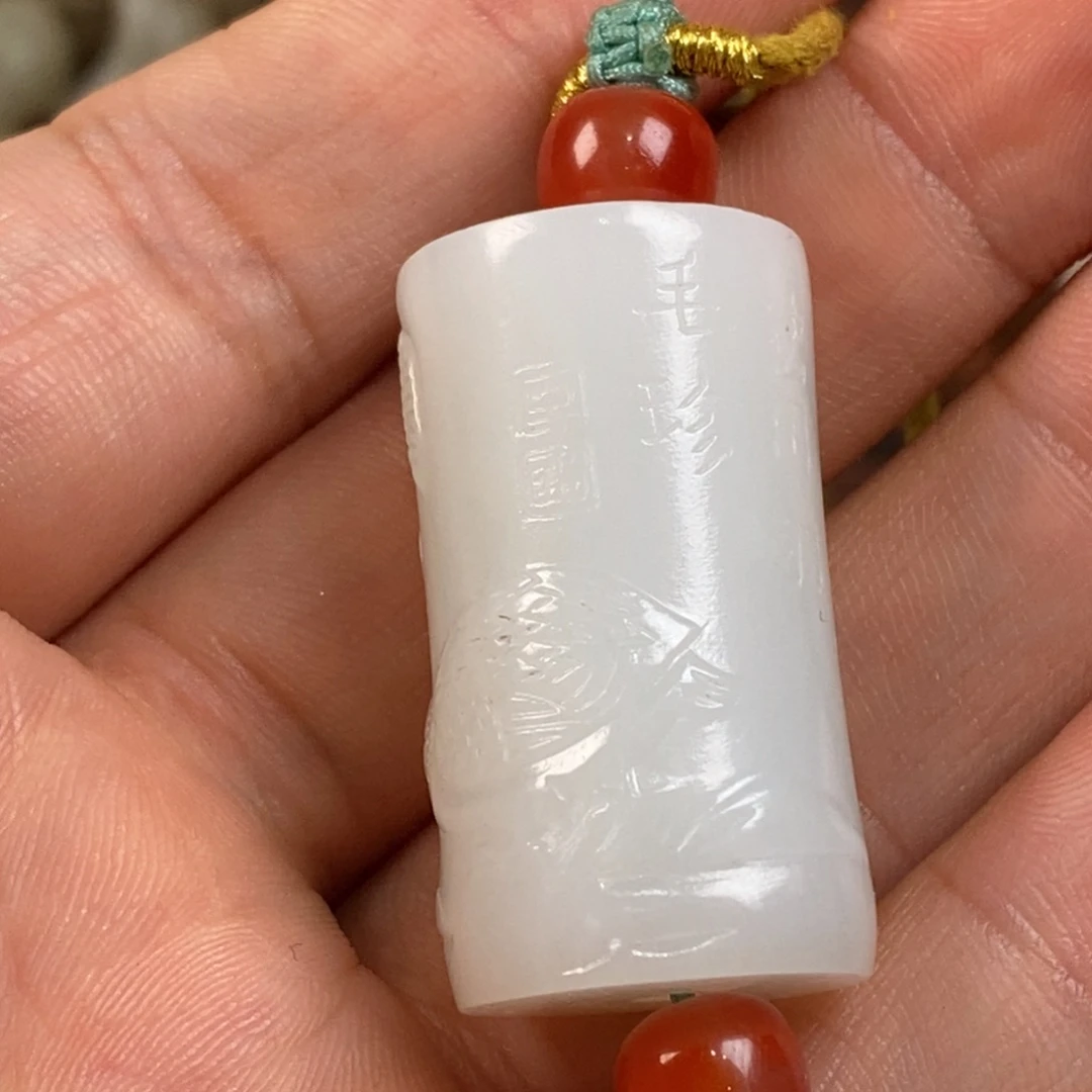 天***星非常精美的脖挂件