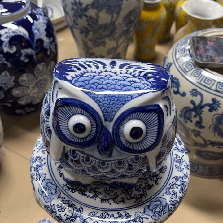 瓷片微瑕。。。。。。。。。。。。。。