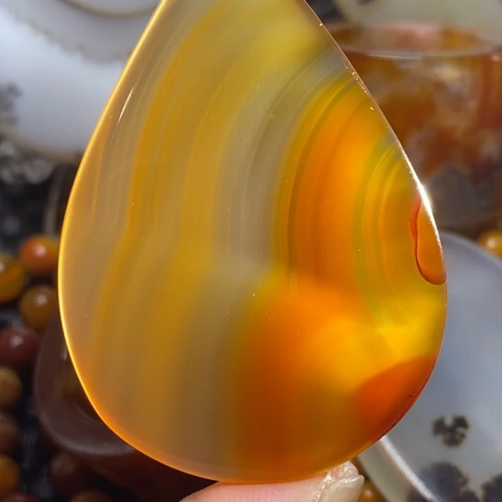 玛瑙/玉髓颈饰未镶嵌我**藏