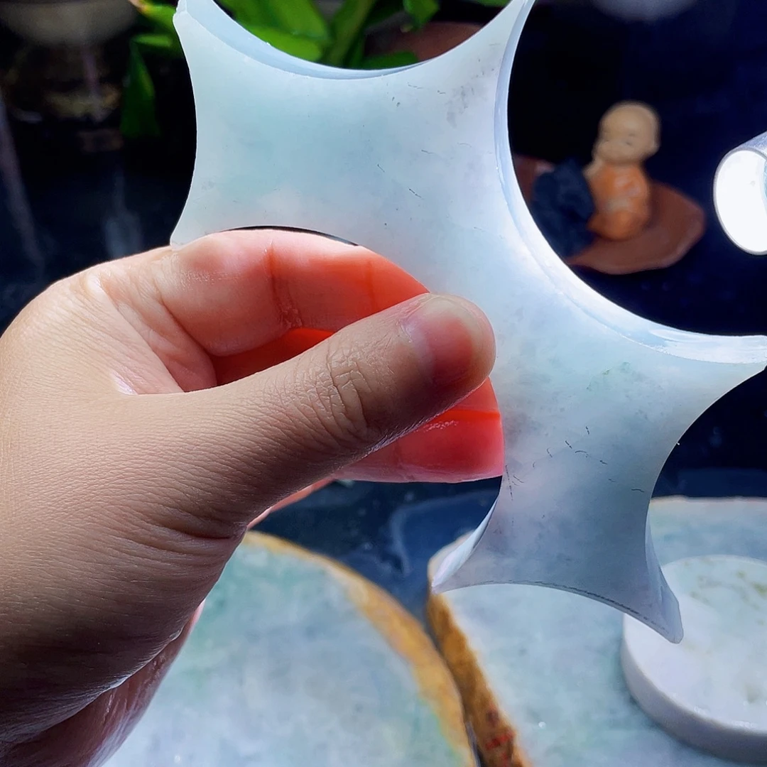 翡翠未镶嵌颈饰毛料12