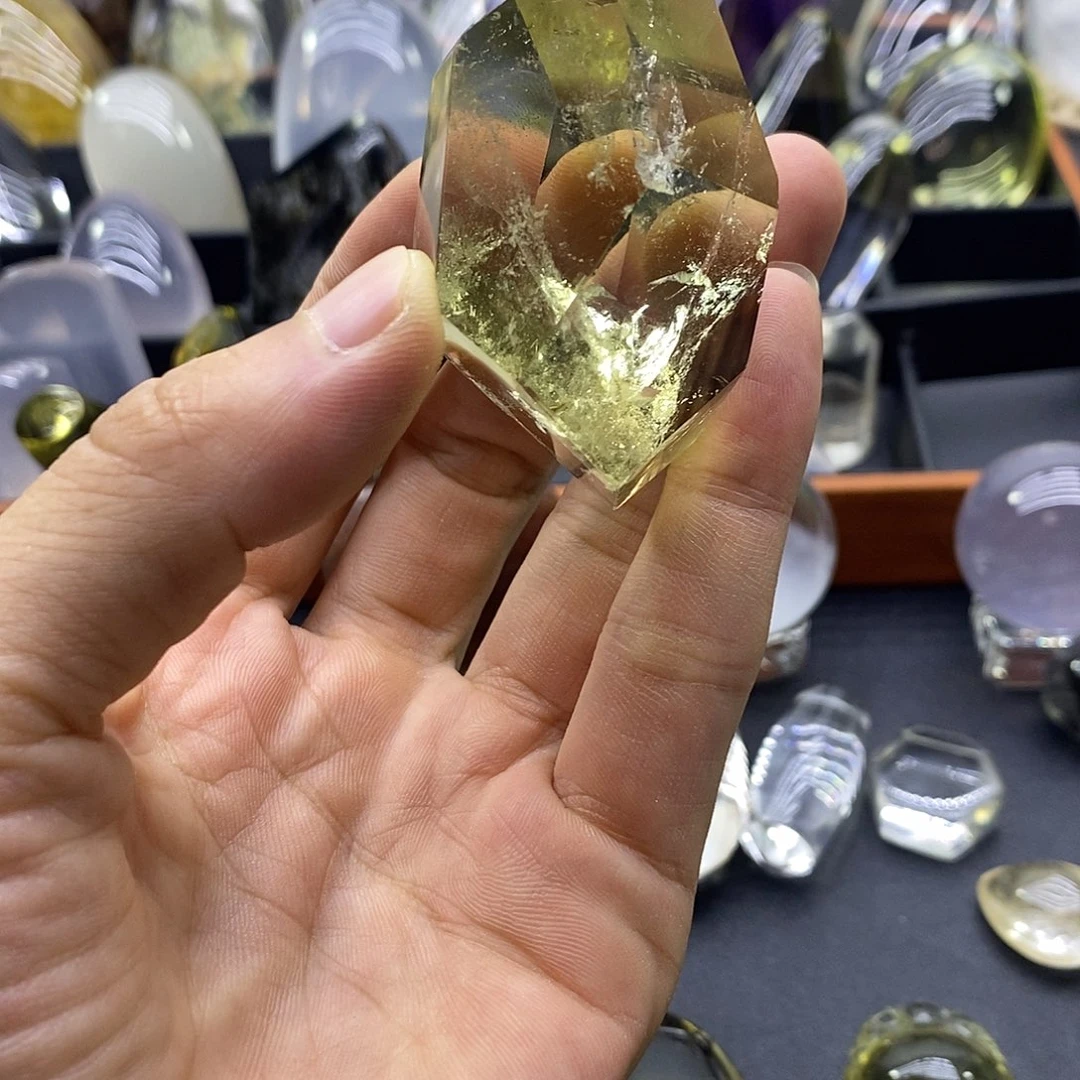 未镶嵌珠宝半成品水晶