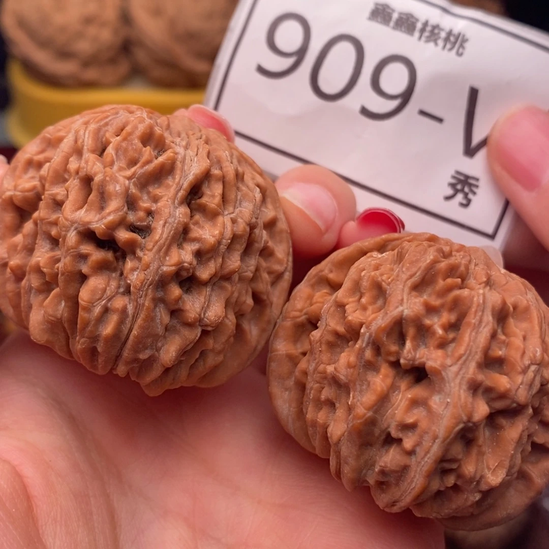 桃核把件汗高楼44……