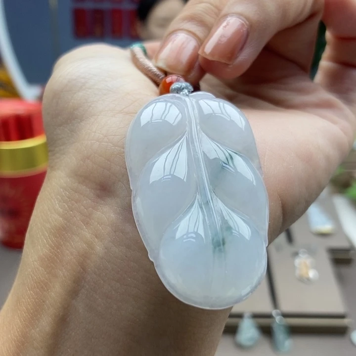 翡翠未镶嵌颈饰吊坠21