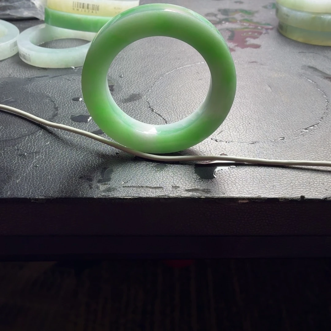 p***n定制翡翠未镶嵌缅A翡翠多样性发一