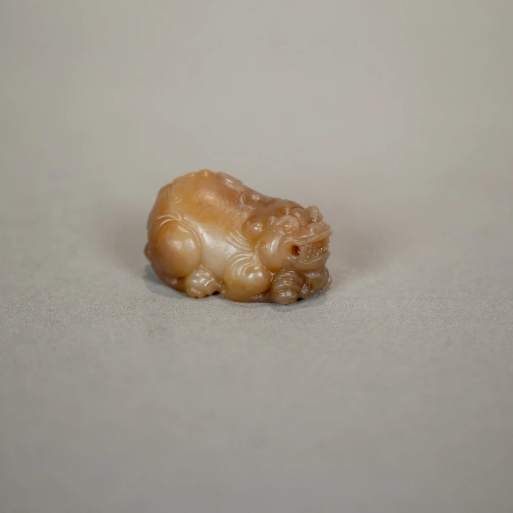 和田玉雕刻貔貅挂件ZY11572