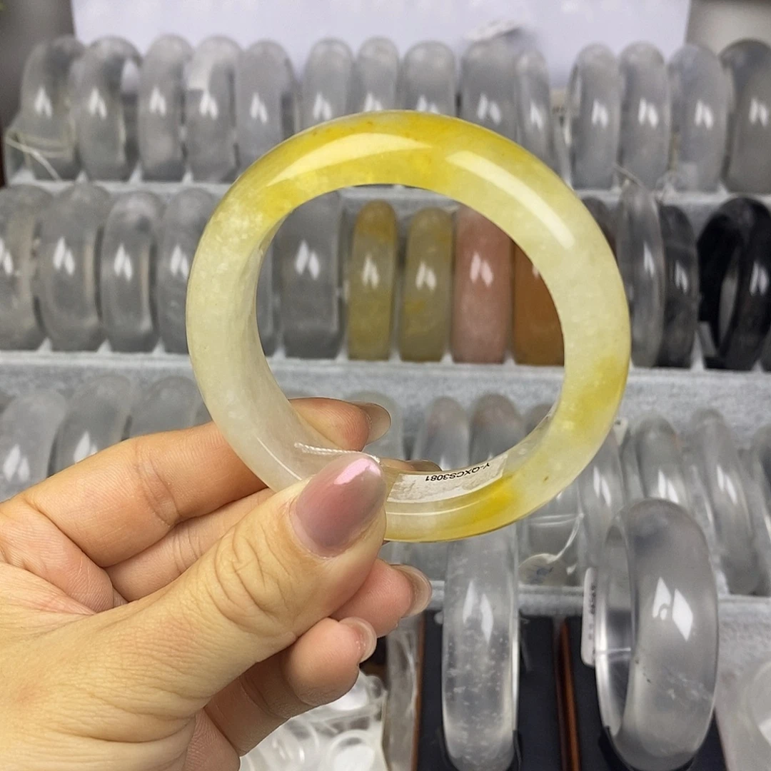 石英质玉未镶嵌手镯54芝士奶黄3081