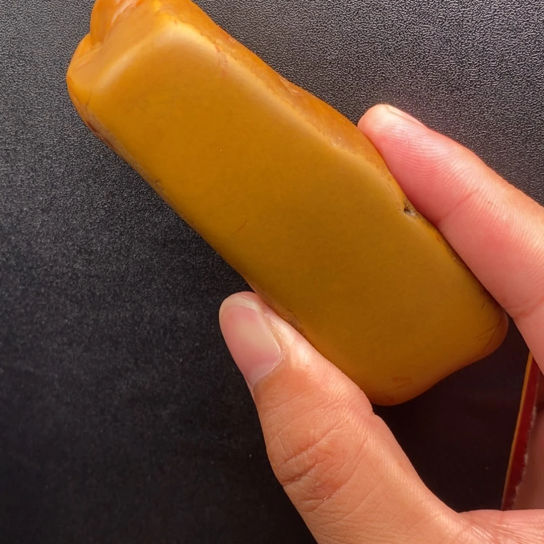 用***9石英质玉未镶嵌颈饰