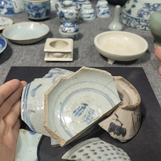 碗丁*，，，，，，，，，，，