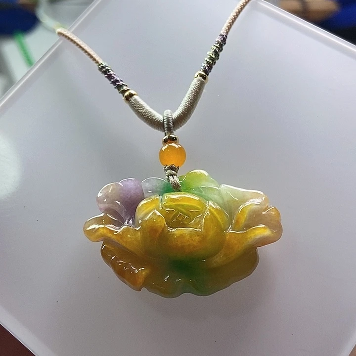 吊坠(赠链)未镶嵌翡翠
