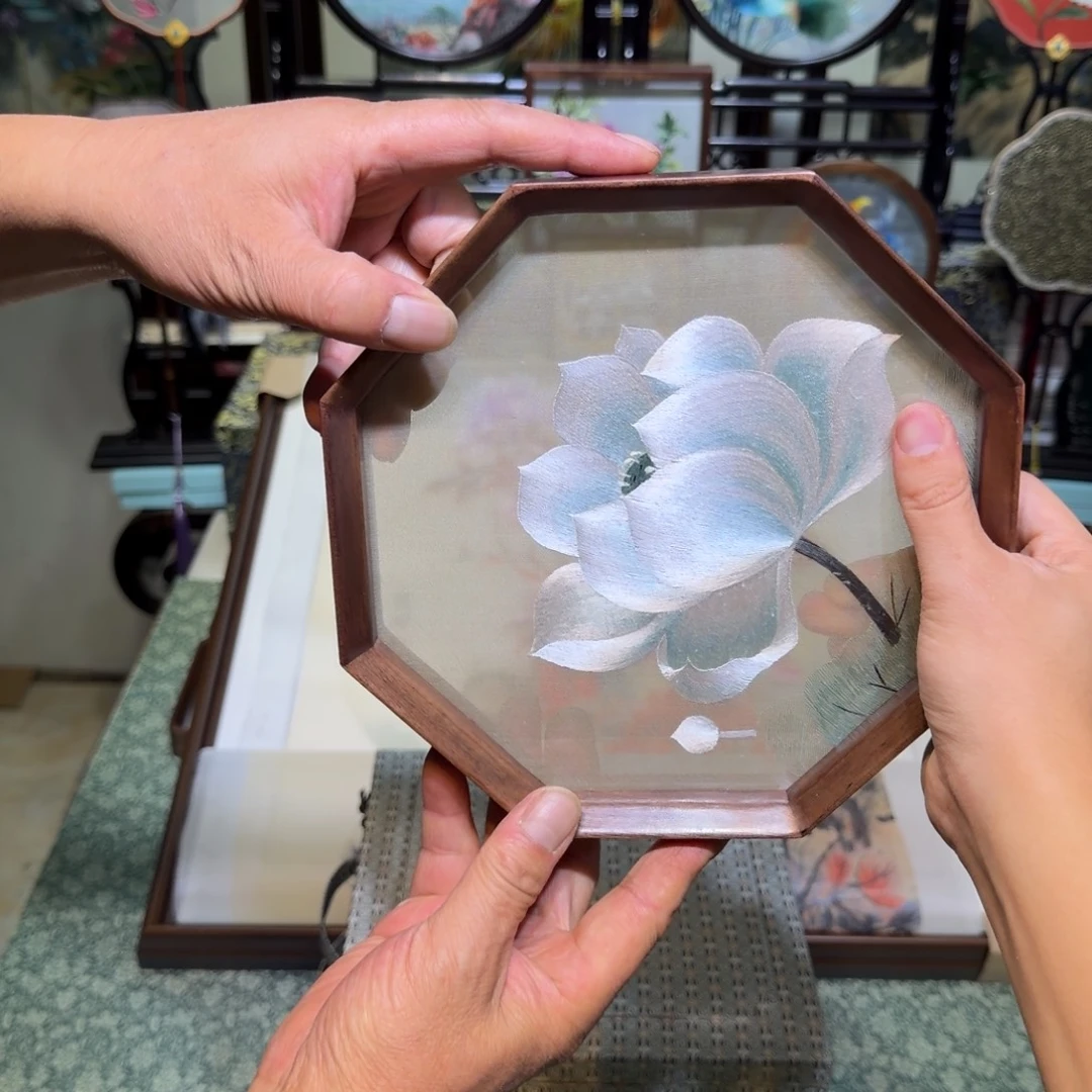 刺绣手工苏绣工艺制作技艺精湛