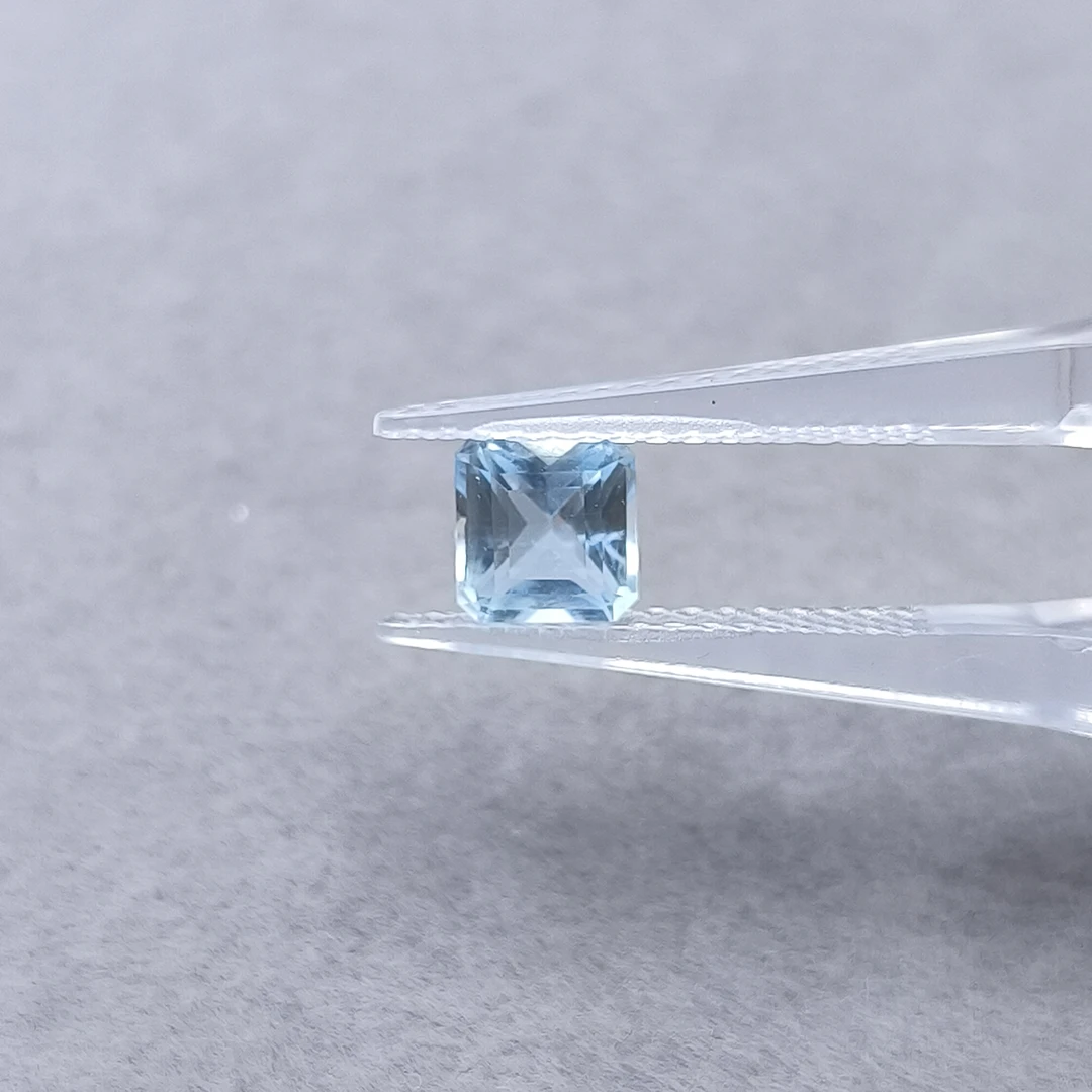 海蓝宝-1.05ct（01044009）0425