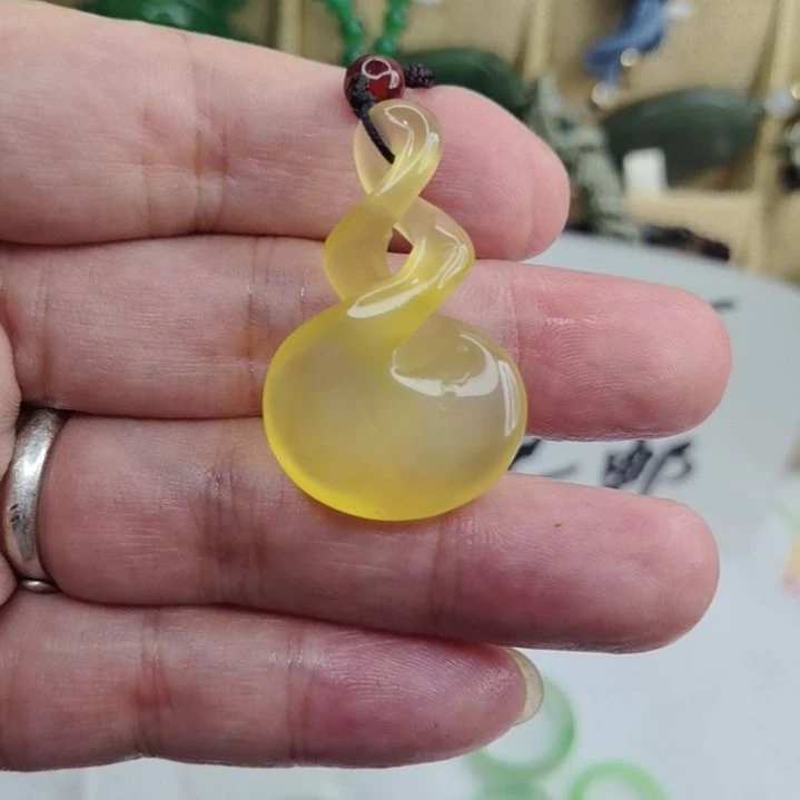 和田玉（糖玉）未镶嵌颈饰